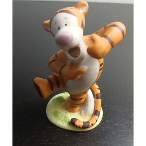 Disney World Malaysia Tigger Ceramic Figurine Huggerific Dancing Figur 4' #147B5